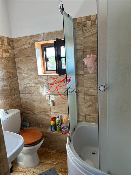 Plumbuita, vanzare duplex in vila, 3 camere, mobilat si utilat   cu CT.
